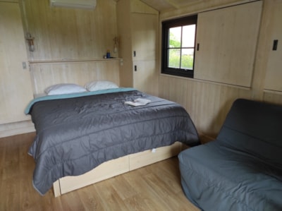 CABANE LODGE PREMIUM SOLARO 1 CH 2/4 PERS CLIM TV — 6