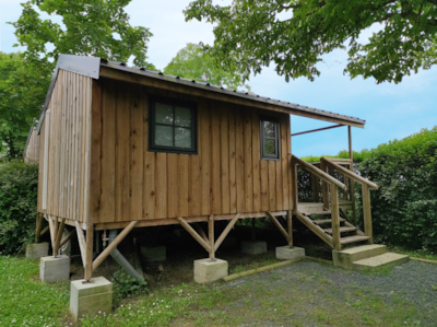 CABANE LODGE PREMIUM SOLARO 1 CH 2/4 PERS CLIM TV — 4