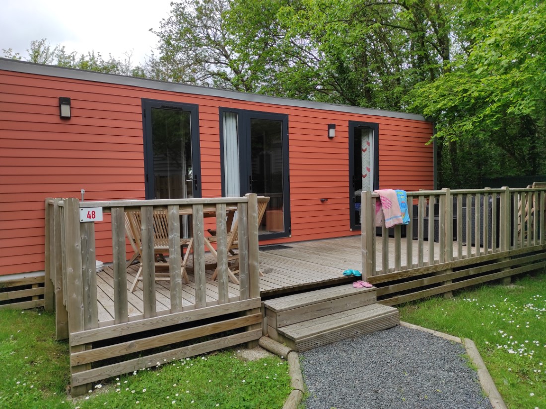 Location - Mobilhome 4/6 Personnes 2 Chambres 2 Sdb Premium Tv Climatisation Lave Vaisselle - Camping Le Rouge Gorge