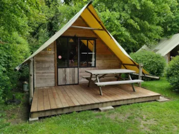 Mietunterkunft - Zelt Lodge 20M² (2 Zimmer) - Camping Le Rouge Gorge****