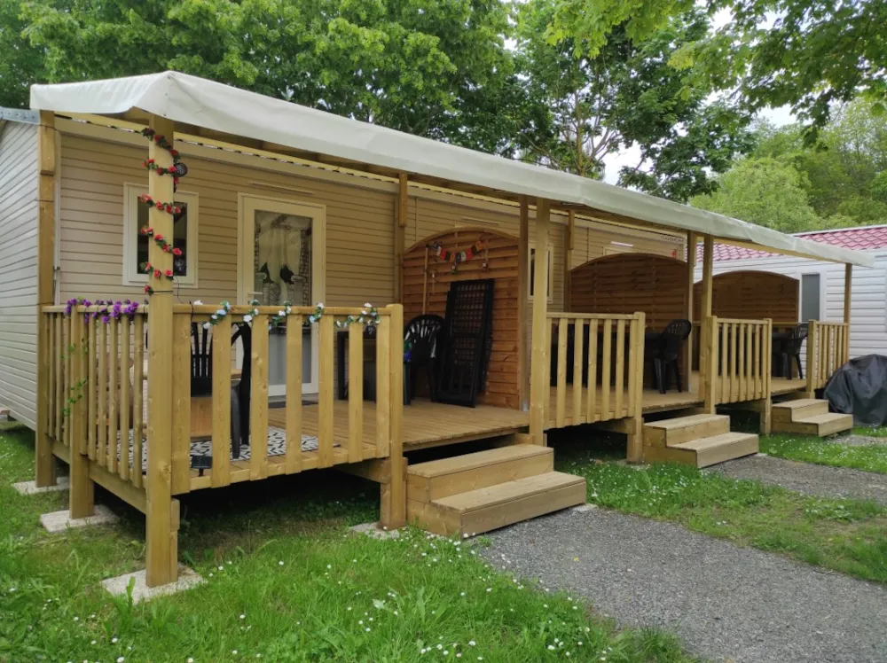 Location - Studette 1 Personne - Camping Le Rouge Gorge****