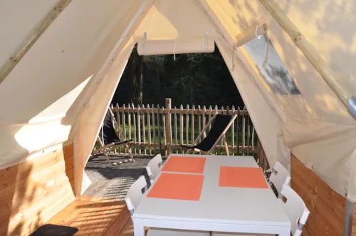 Location - Tipi - image n°5 - Ushuaïa Villages - Camping Le Viaduc ***