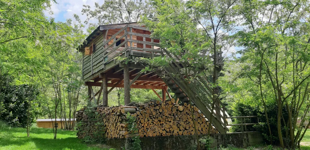 Location - Cabane Perchée Avec Spa - Camping Ushuaïa Villages Le Viaduc