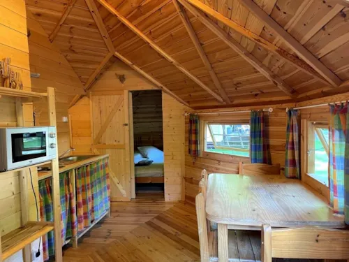 Location - Kota Finlandais - image n°3 - Ushuaïa Villages - Camping Le Viaduc ***