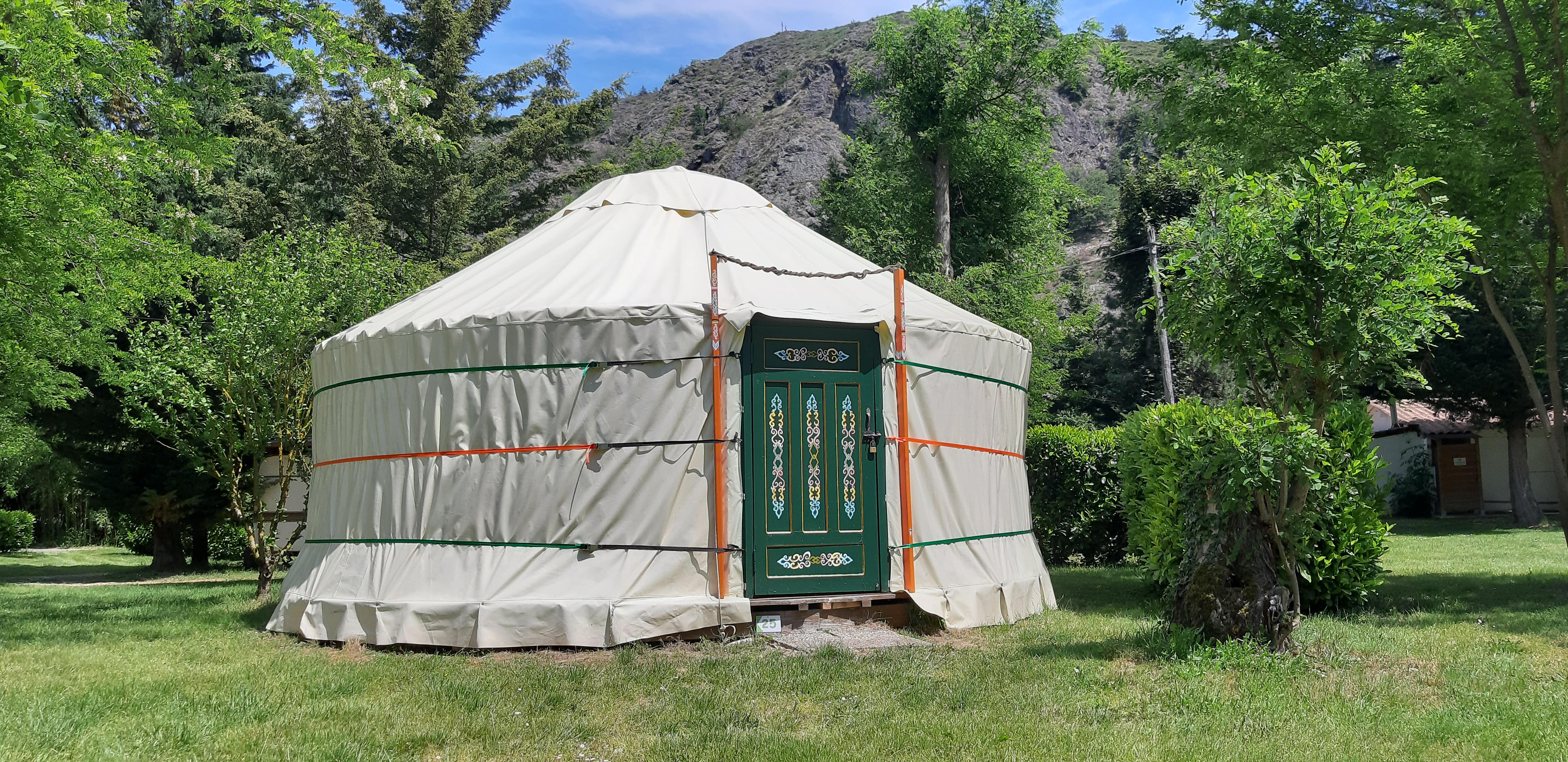 Huuraccommodatie - Yurt Tent - Camping le Viaduc