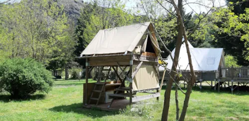Location - Tente Bivouac Perchée - image n°6 - Ushuaïa Villages - Camping Le Viaduc ***