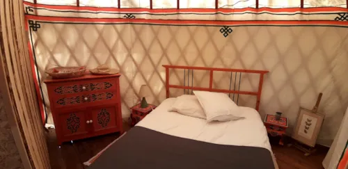Location - Yourte Familiale Avec Sanitaires - image n°2 - Ushuaïa Villages - Camping Le Viaduc ***
