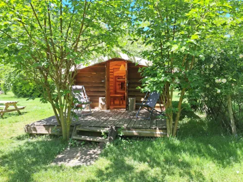 Location - Cabane Trappeur - image n°1 - Ushuaïa Villages - Camping Le Viaduc ***