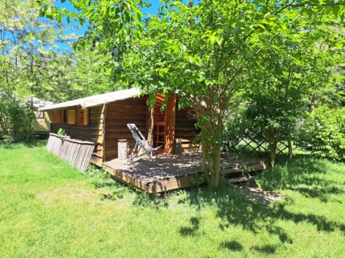 Location - Cabane Trappeur - image n°4 - Ushuaïa Villages - Camping Le Viaduc ***