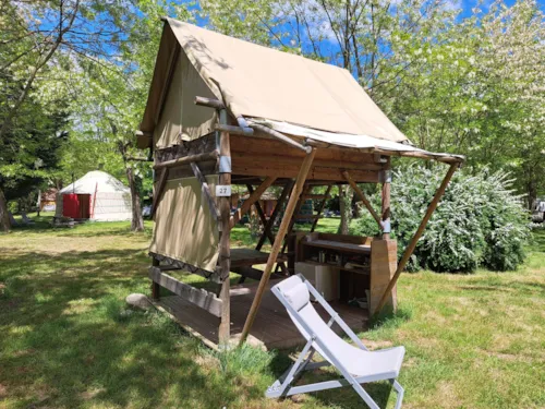 Location - Tente Bivouac Perchée - image n°2 - Ushuaïa Villages - Camping Le Viaduc ***
