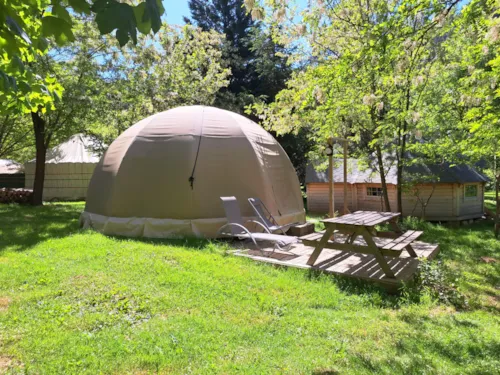 Location - Dôme Wigwam - image n°2 - Ushuaïa Villages - Camping Le Viaduc ***