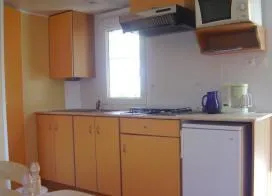 Mietunterkunft - Mobilheim Grand Confort 26.60M² - image n°3 - CAMPING LA SOURCE