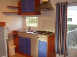 Mietunterkunft - Mobil-Home Luxe 27.75M² 2 Chambres - Climatisé (Dimanche) - image n°4 - CAMPING LA SOURCE