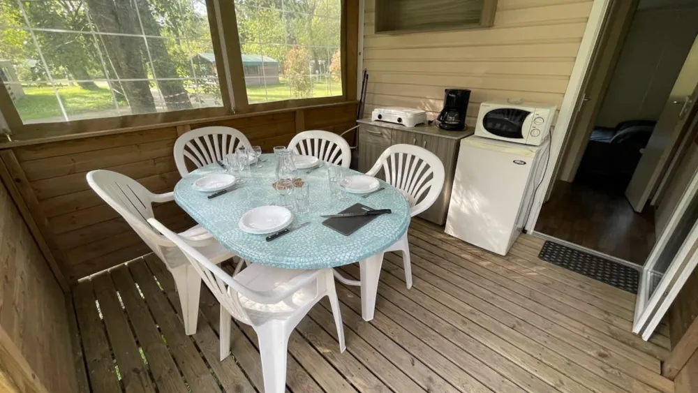 Location - Mobil Home Sans Sanitaire - CAMPING DU LION