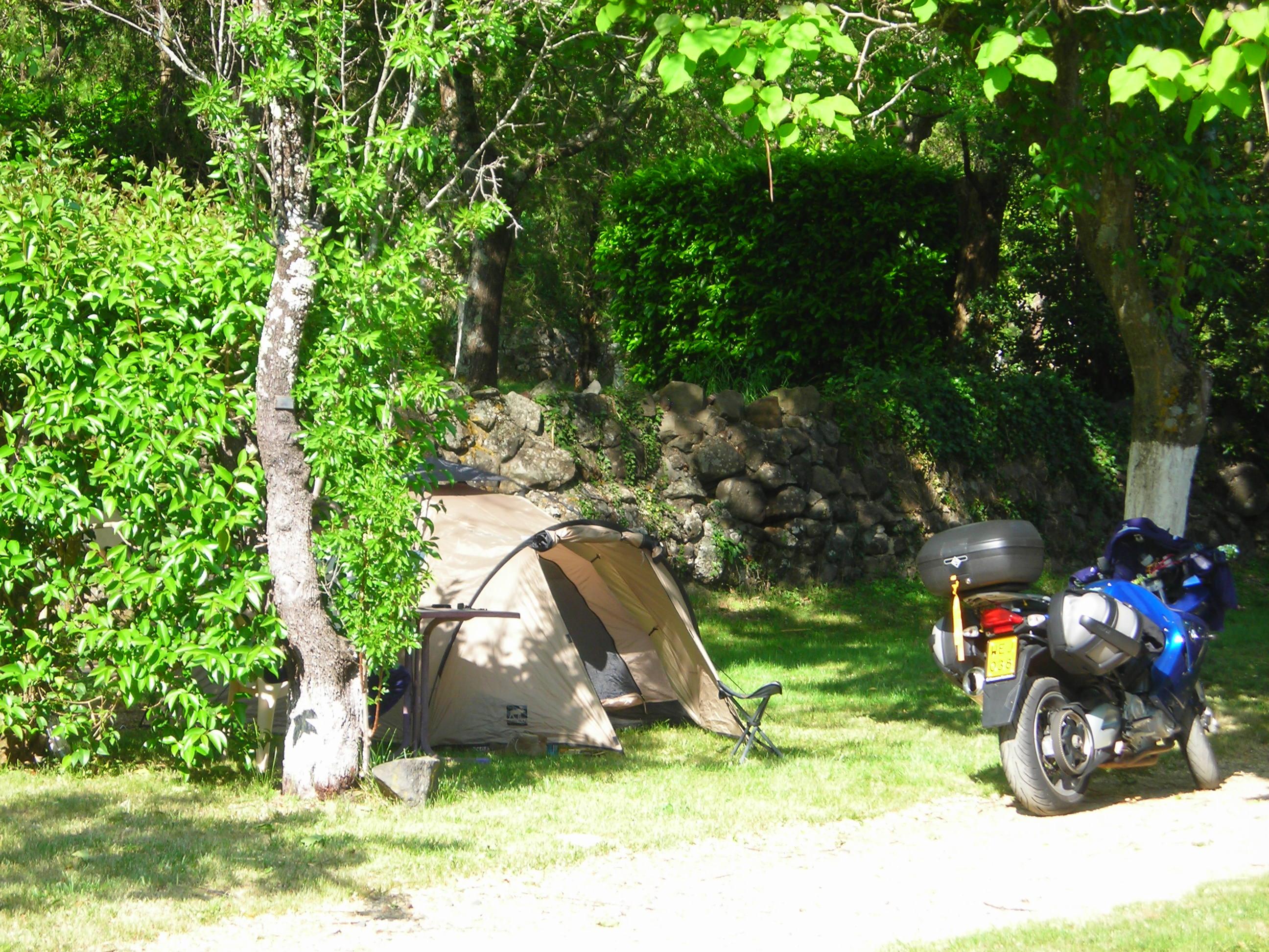 Kampeerplaats - Standplaats + Voertuig + Tent Of Caravan - Camping Les Lavandes