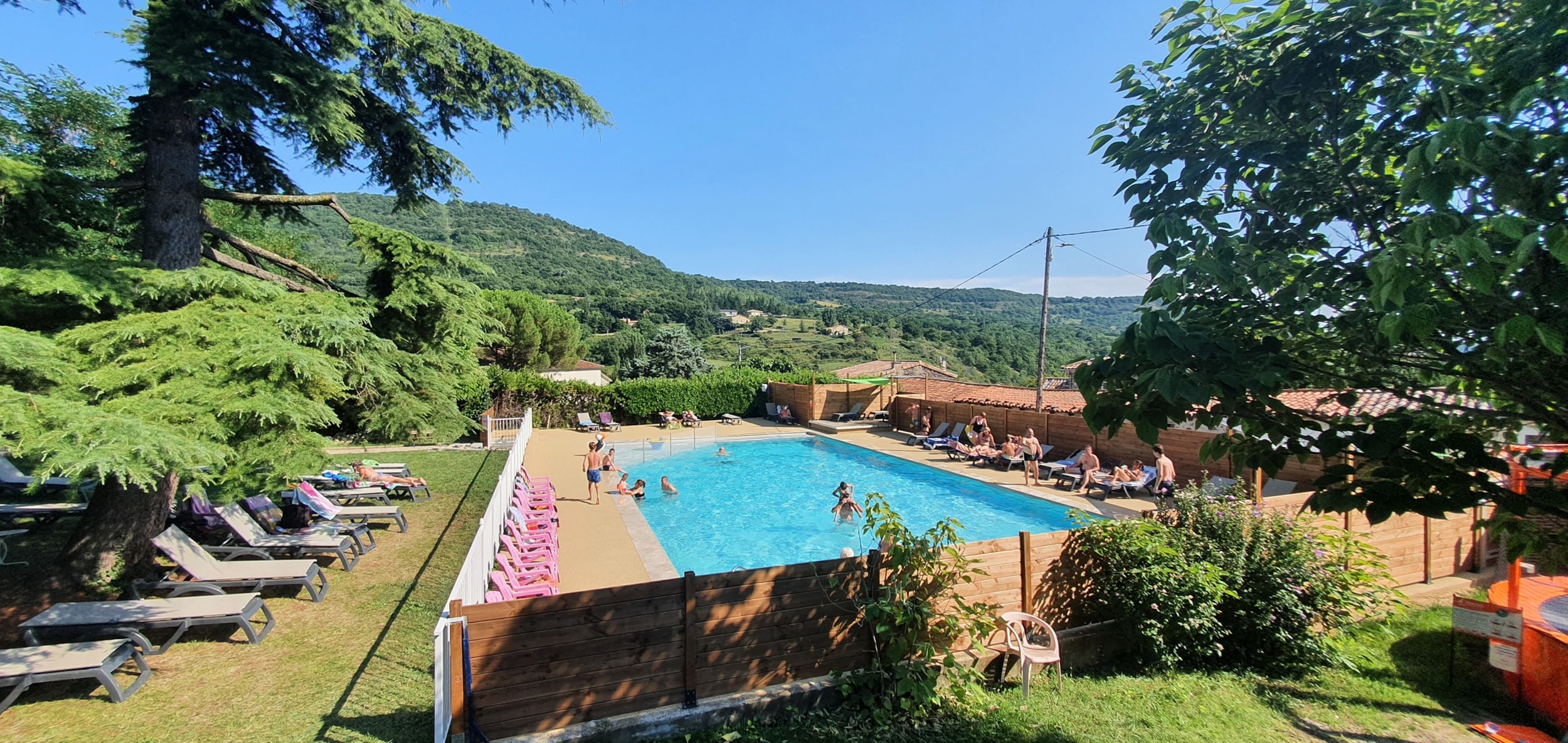 Camping Les Lavandes — Photo 1