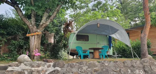 Emplacement - La Casa Tonton - image n°1 - Camping Les Lavandes