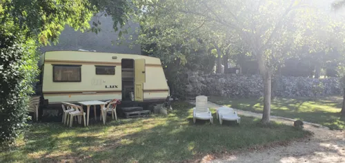 Emplacement - Caravane - image n°1 - Camping Les Lavandes