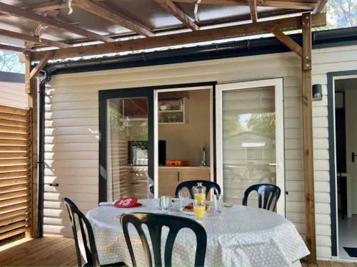 Location - Mobil Home Premium - 2 Chambres -  35M² - Terrasse - Climatisation - Tv. - image n°2 - Camping du Pont