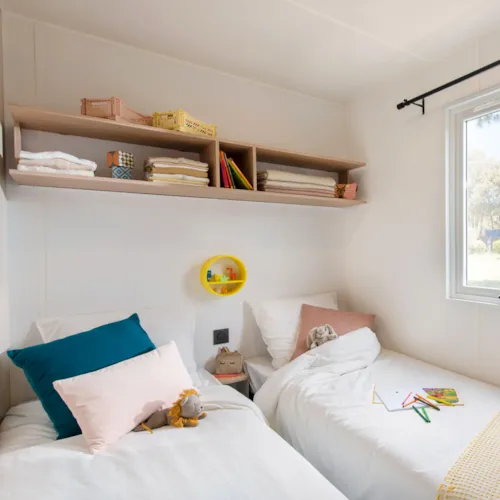 Location - Mobil Home Premium - 2 Chambres -  35M² - Terrasse - Climatisation - Tv. - image n°5 - Camping du Pont