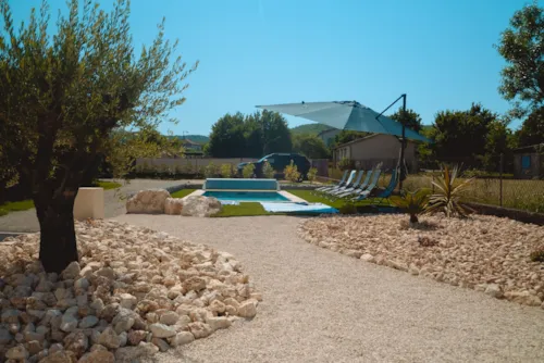 Location - Villa Soleya -  75M²- Climatisation - Jacuzzi - Piscine - Terrain Clos - 1500M² - Tv. - image n°5 - Camping du Pont