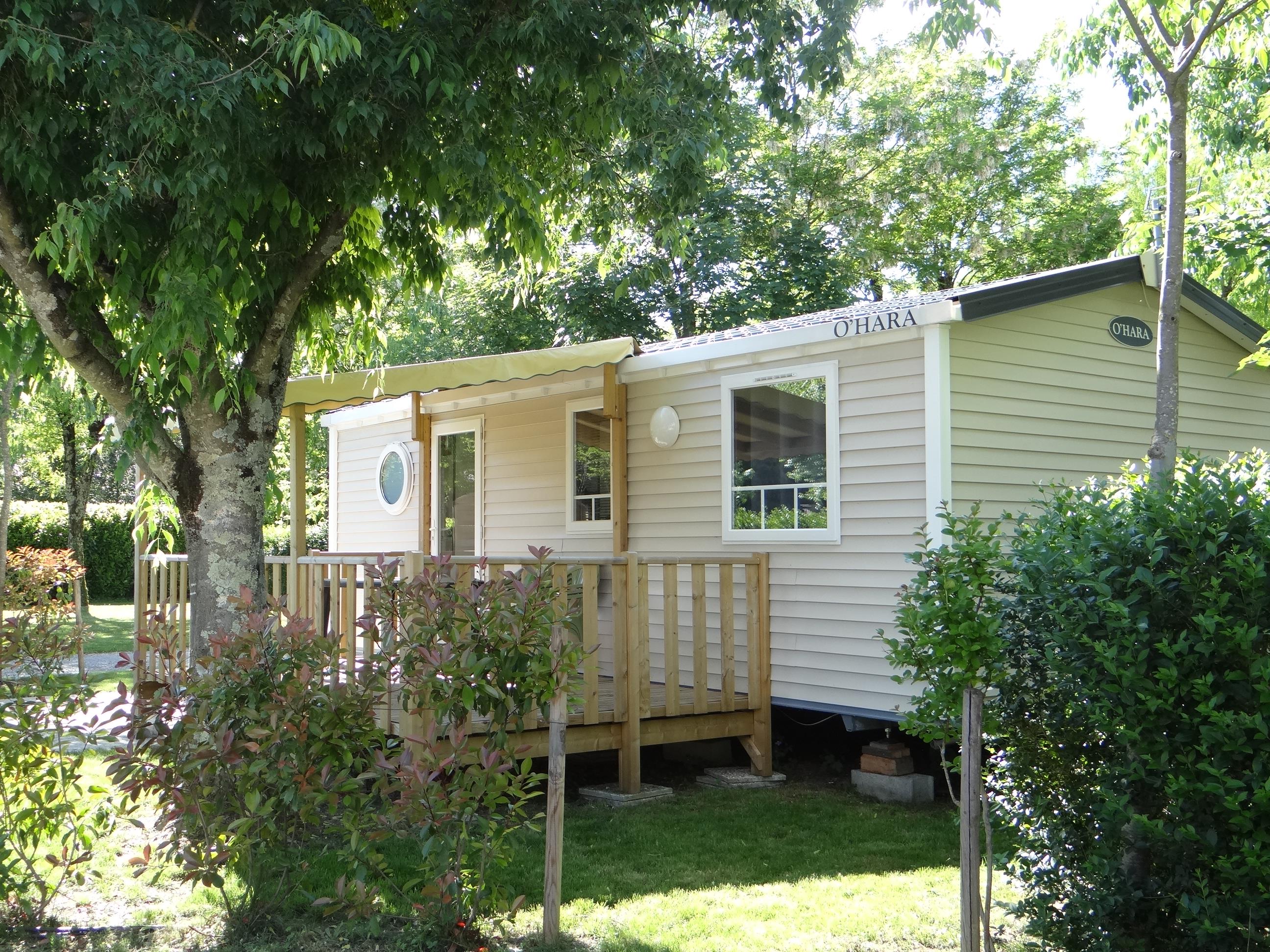 Huuraccommodatie - Mobil Home 3 Bedrooms On Sunday (July/August) - CAMPING LES HORTENSIAS