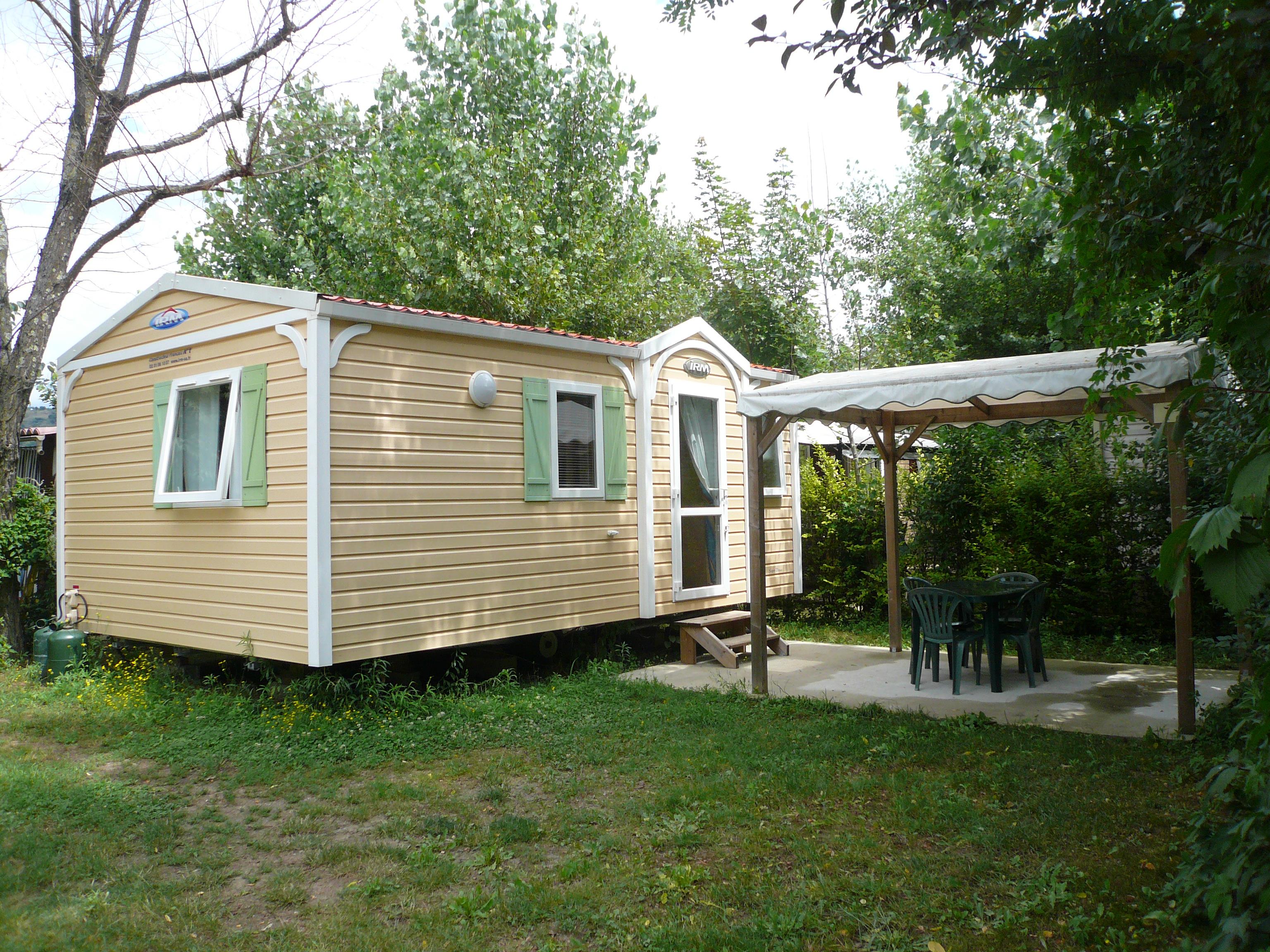 Mobile Home 2 Bedrooms (On Sunday July/August)