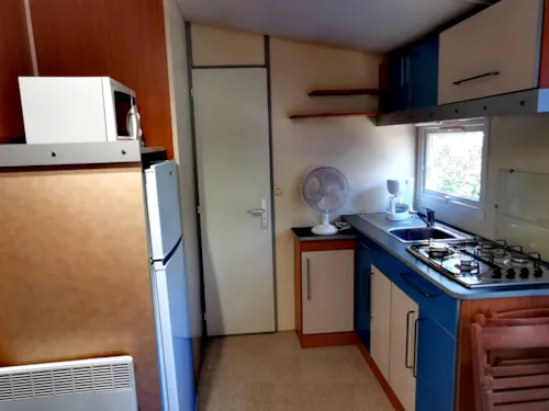 Location - Mobil-Home  2 Chambres+ - image n°3 - CAMPING LES HORTENSIAS