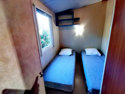 Location - Mobil-Home  2 Chambres+ - image n°5 - CAMPING LES HORTENSIAS