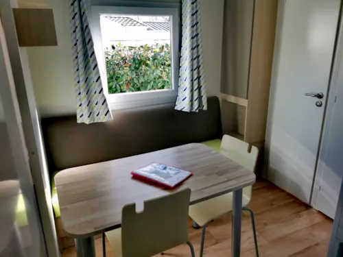 Location - Mobil-Home 2 Chambres Clim (D) - image n°4 - CAMPING LES HORTENSIAS