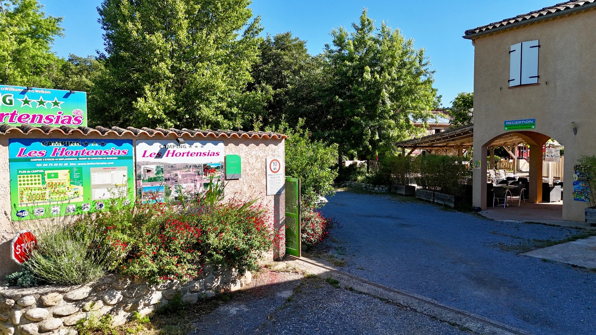 CAMPING LES HORTENSIAS — Photo 2