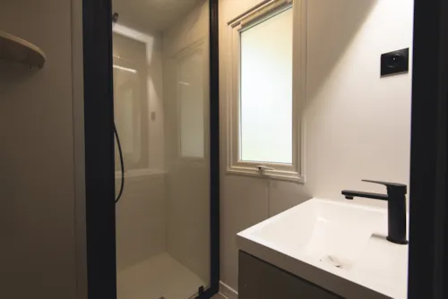 Location - Mobilhome Titania 2025  Clim 6 Pers Arrivée Maximale 18 H - image n°5 - Camping Beau Rivage