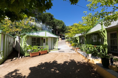 Bungalow B - 2 bedrooms — 9