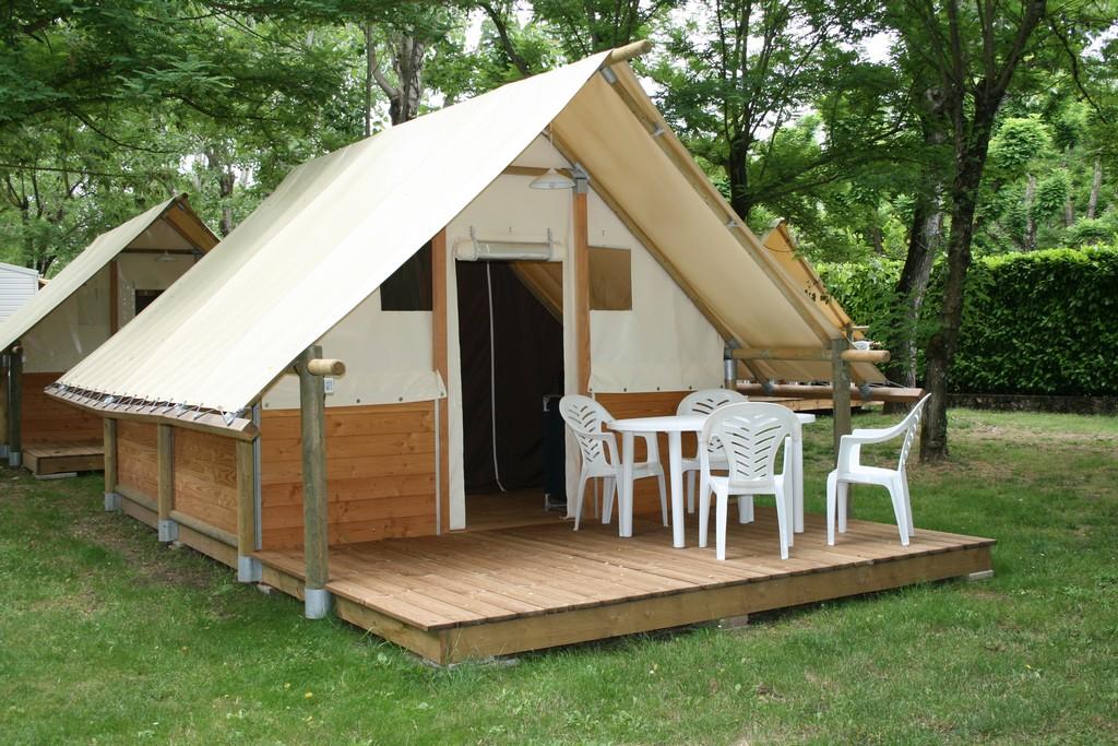 Accommodation - Canvas Bungalow Canadienne - Camping Arc en Ciel