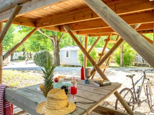 Mietunterkunft - Cabane Tipi*  Für 2 Personen - image n°3 - Camping Arc en Ciel