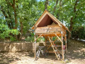 Locatif - Cabane tipi*  für 2 Personen - Camping Arc en Ciel
