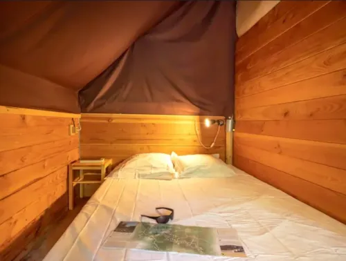 Mietunterkunft - Lodge Nature** -  4 Personen - 2 Schlafzimmer - Ohne Sanitäranlagen - image n°4 - Camping Arc en Ciel