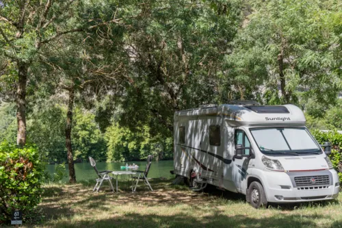 Pitch - Camping Pitch** - River View - 2 People - image n°2 - Camping Arc en Ciel
