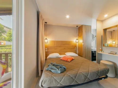 Huuraccommodatie(s) - Cottage Calys***** - 4 Personen - 2 Slaapkamers - 2 Badkamers - Airconditioning - image n°3 - Camping Arc en Ciel