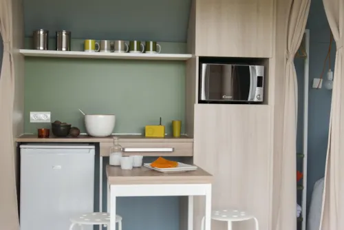 Accommodation - Coco Sweet 2 Bedrooms - Riverside (Without Toilet Blocks) - image n°3 - Camping Le Barutel