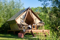 Kampeerplaats(en) - Moorea-Veld, Canadese Tent - Camping Le Barutel
