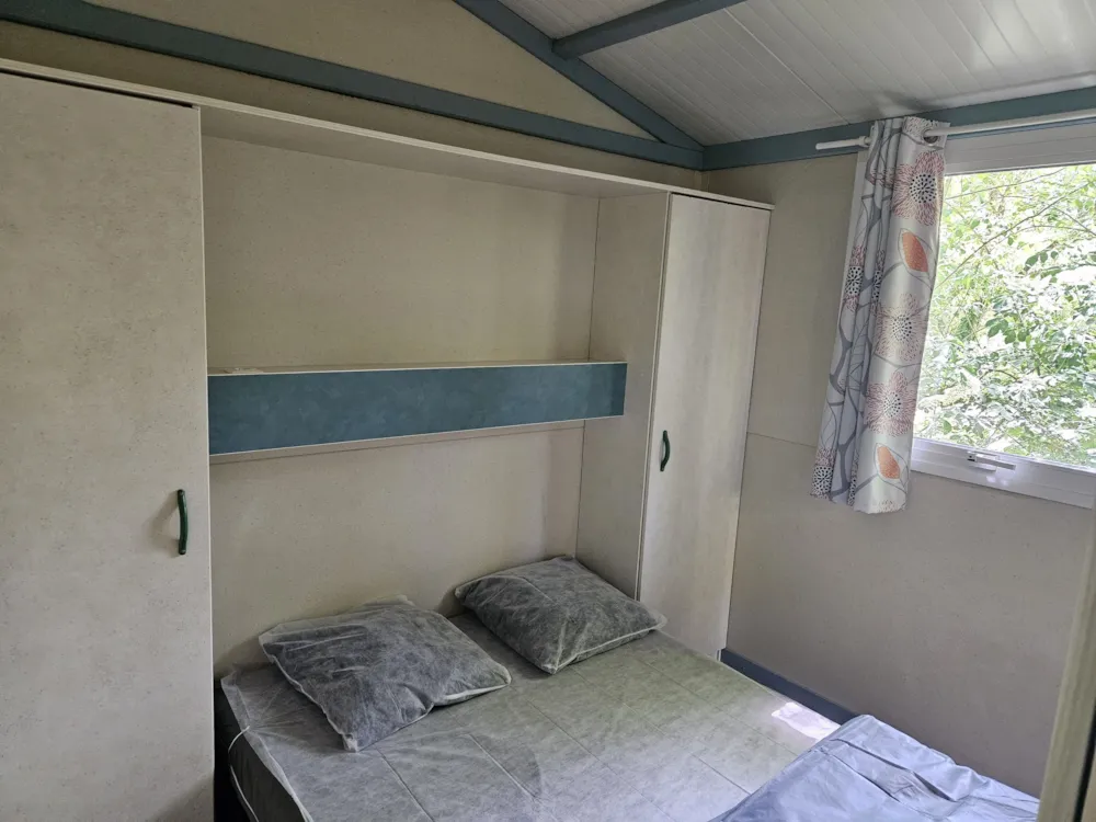 Mietunterkunft - Chalet 2 Schlafzimmer - image n°2 - Camping Le Barutel