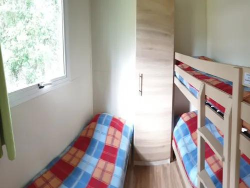 Huuraccommodatie(s) - Chalet Morea Airconditioning + Tv 5 Personen - image n°6 - Camping le Verger de Jastres
