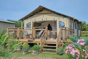  - Lodge Tent KENYA on stilts 1/5 p - Camping le Verger de Jastres
