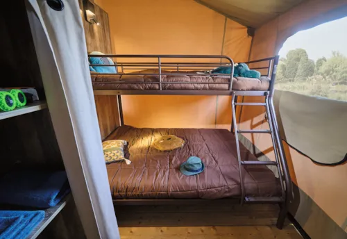 Accommodation - Lodge Tent Kenya On Stilts 1/5 P - image n°5 - Camping le Verger de Jastres