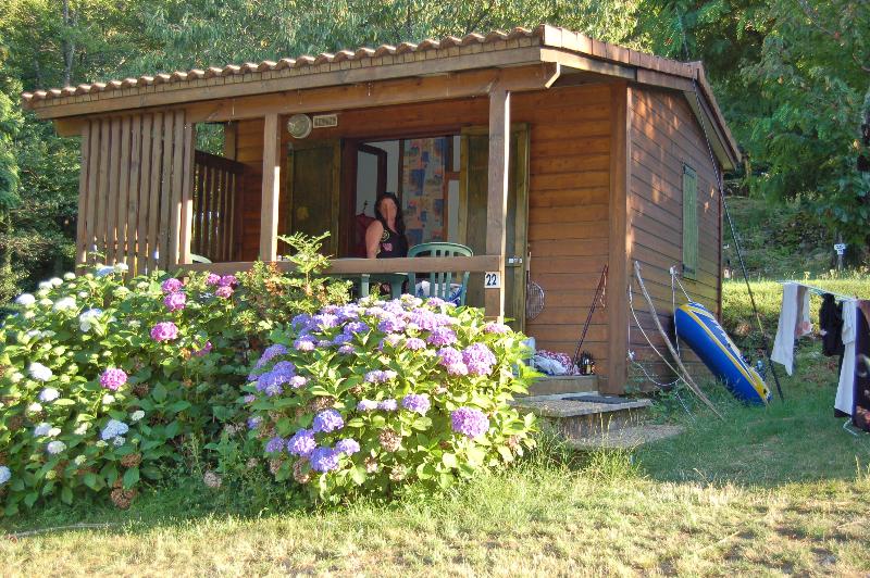 Accommodation - Wooden Chalet (Without Sanitary) - CAMPING DE BELOS