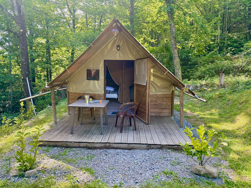 TENTE LODGE CANADIENNE