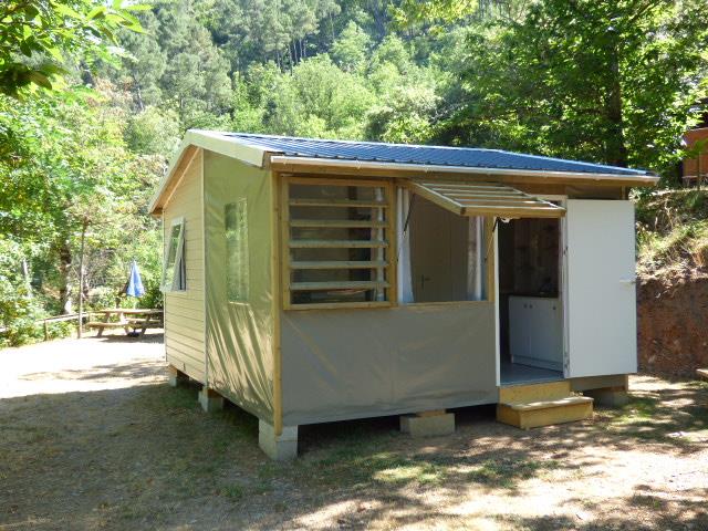 Accommodation - Mobil-Home Fifty Without Shower 4 Adults + 1 Child Max 12 Years - CAMPING RELAIS DES BRISON