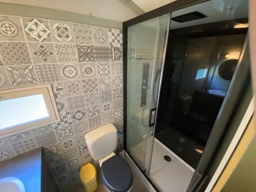 Mietunterkunft - Chalet Titom 4 Adults - image n°7 - CAMPING RELAIS DES BRISON