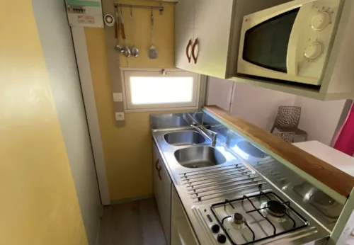 Mietunterkunft - Chalet Titom 4 Adults + 1 Child - image n°3 - CAMPING RELAIS DES BRISON